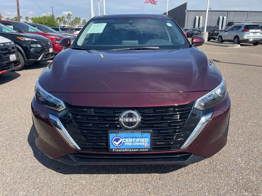 Certified Used 2025  Nissan SV image 2