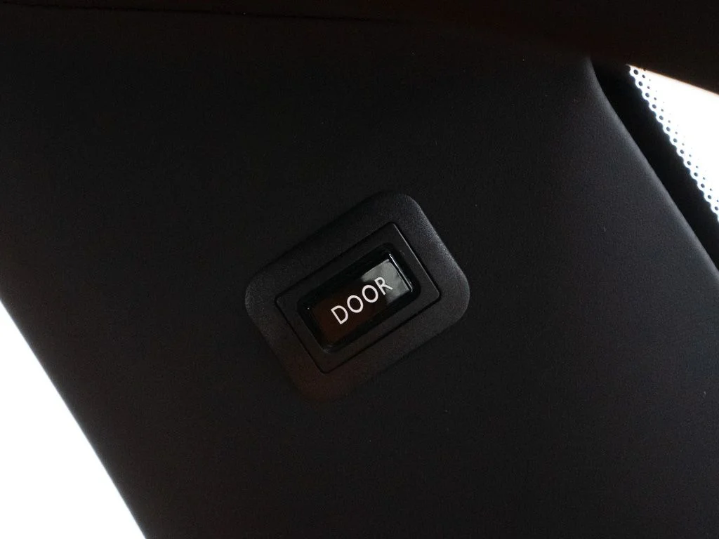 New 2027 Black Diamond Rolls-Royce  image 32