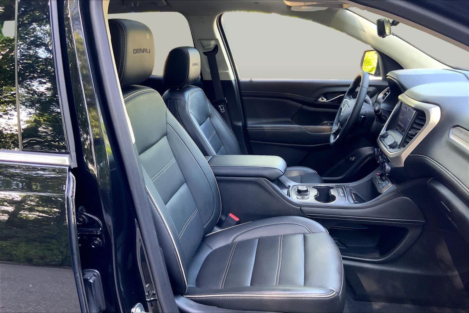 Used 2023 Ebony Twilight Metallic GMC Denali image 7