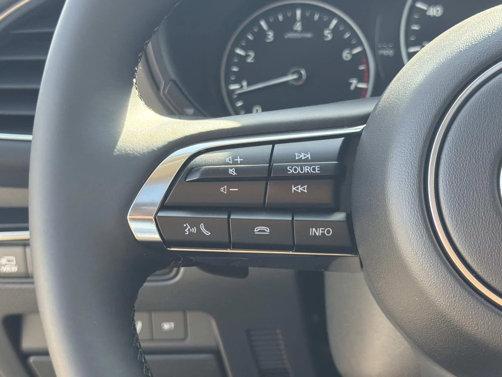 2026 Mazda Mazda3 Turbo Premium Plus - Photo 9