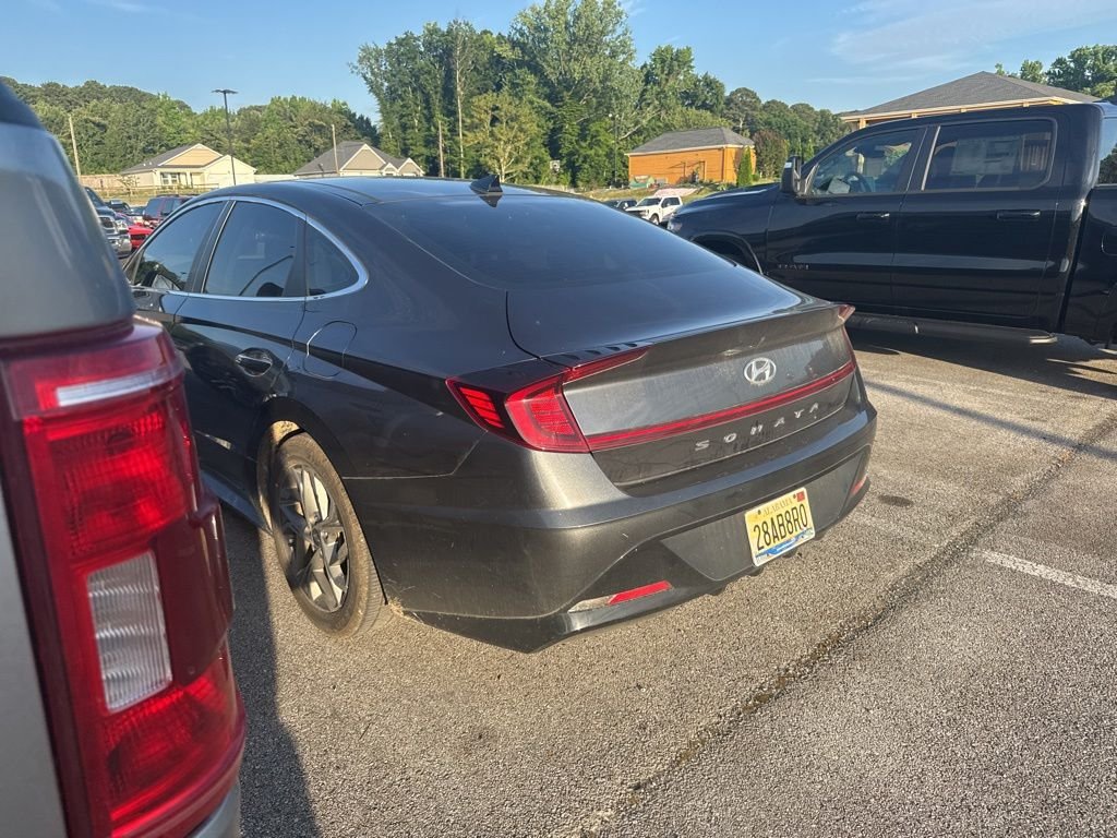 Used 2023 Gray Hyundai SEL image 7