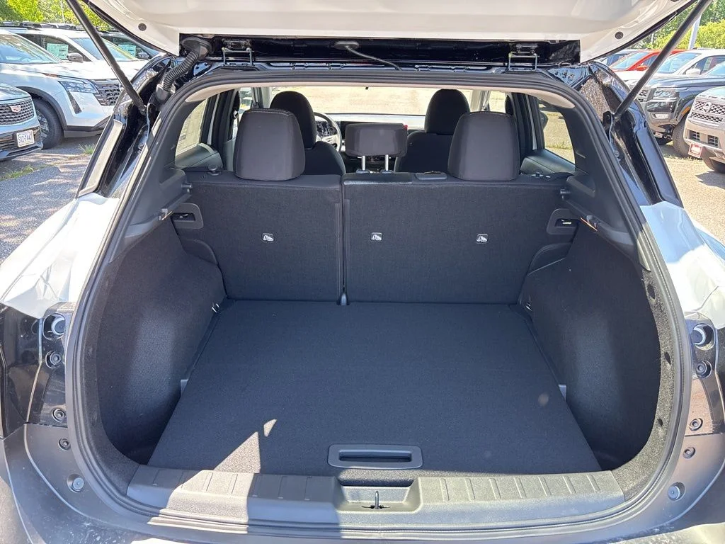 New 2026 Aspen White TriCoat / Super Black Two-tone Nissan SV image 16