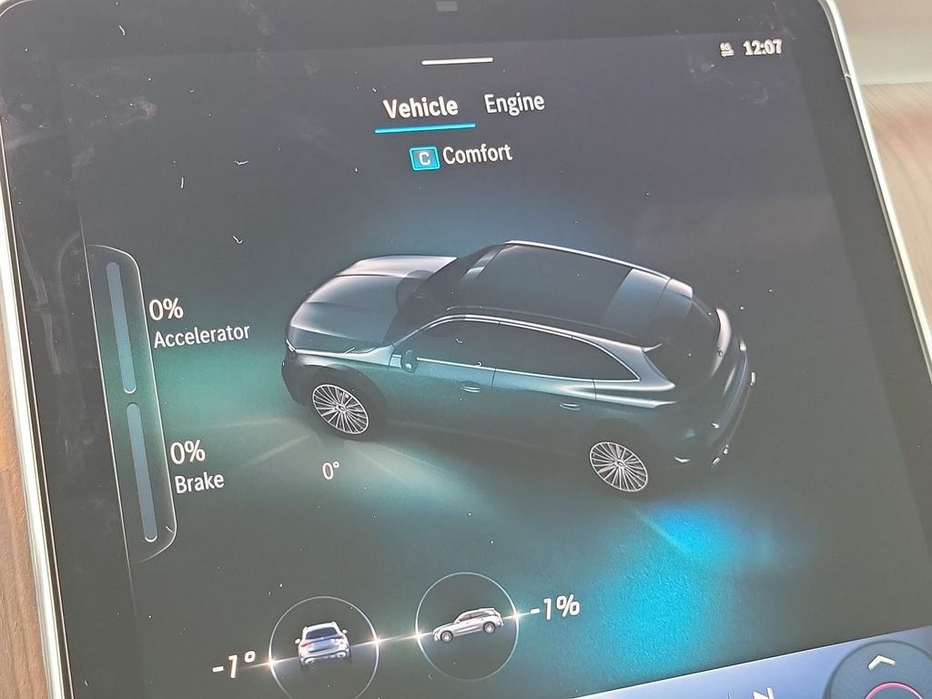 New 2027 Verde Silver Metallic Mercedes-Benz GLC 300 image 26