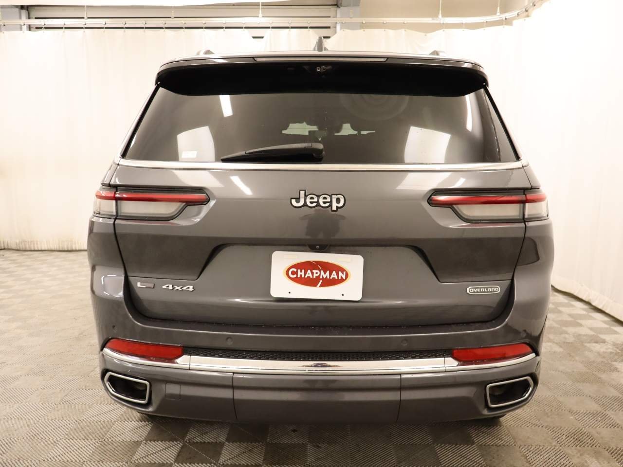 Used 2022 Baltic Gray Metallic Clear Coat Jeep Overland image 5