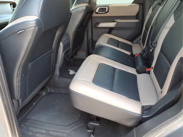 Used 2023 Gray Ford Wildtrak image 16