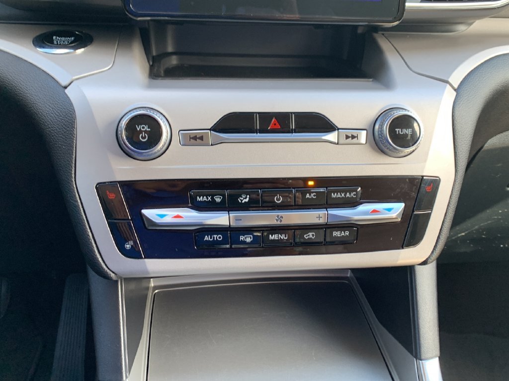 2024 Ford Explorer XLT - Photo 28