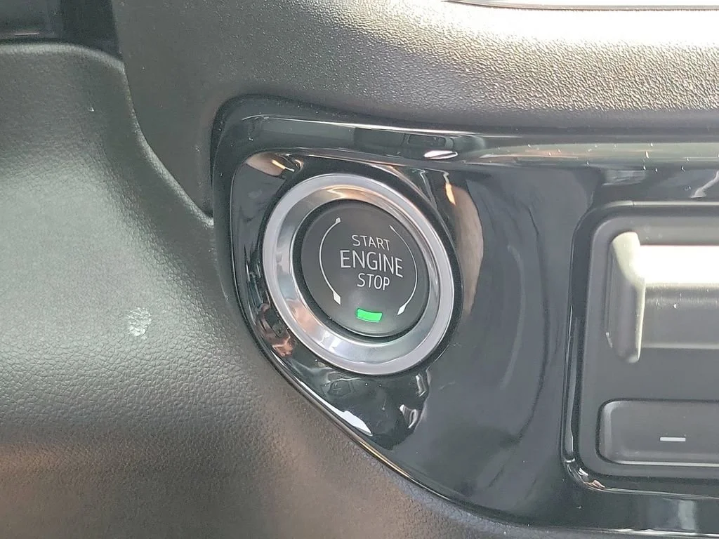 Used 2026 Black Chevrolet LT image 38