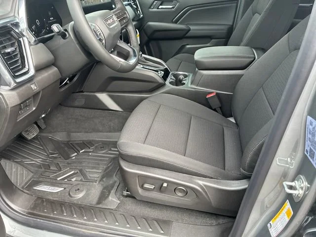 New 2026 Sterling Metallic GMC Elevation image 10