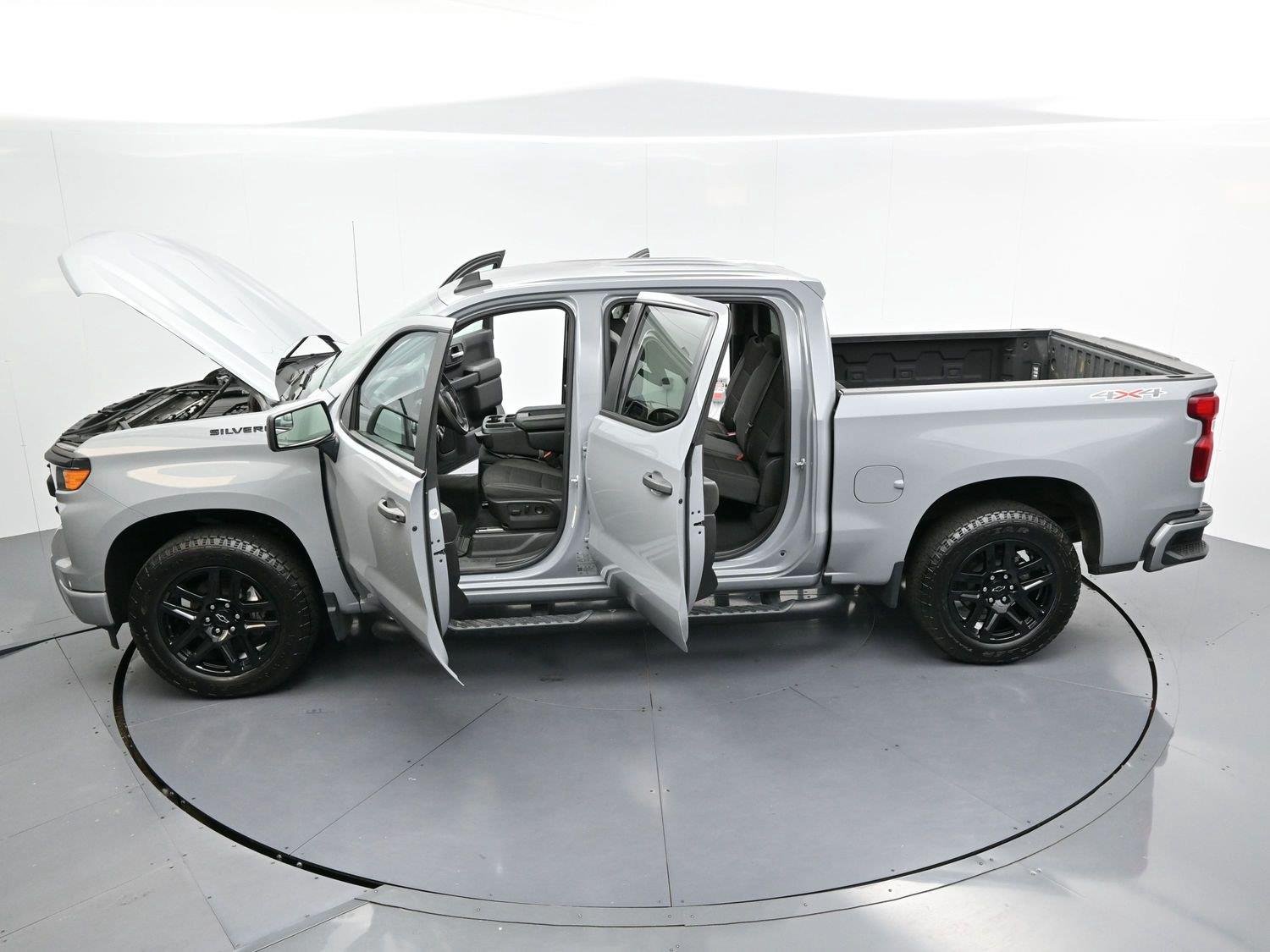 Used 2024 Slate Gray Metallic Chevrolet Custom image 37