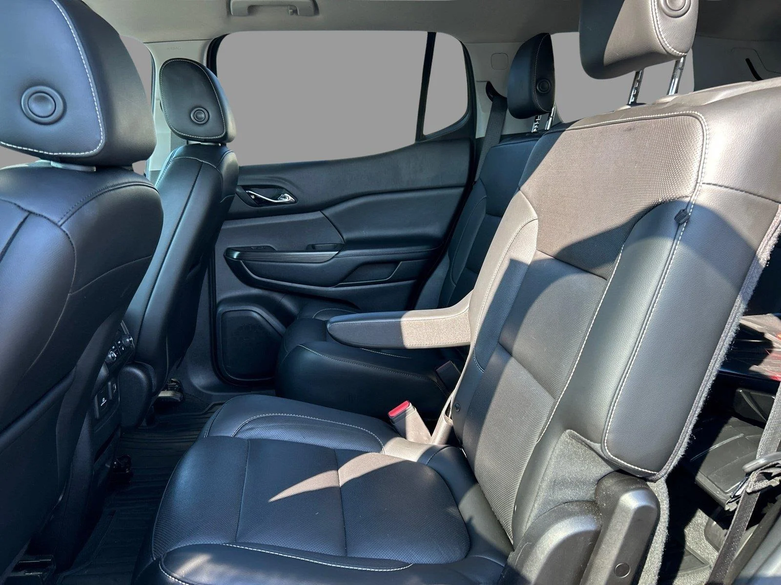 Used 2019 Dark Sky Metallic GMC SLT image 35