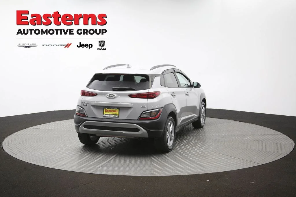 Used 2022 Silver Hyundai SEL image 39