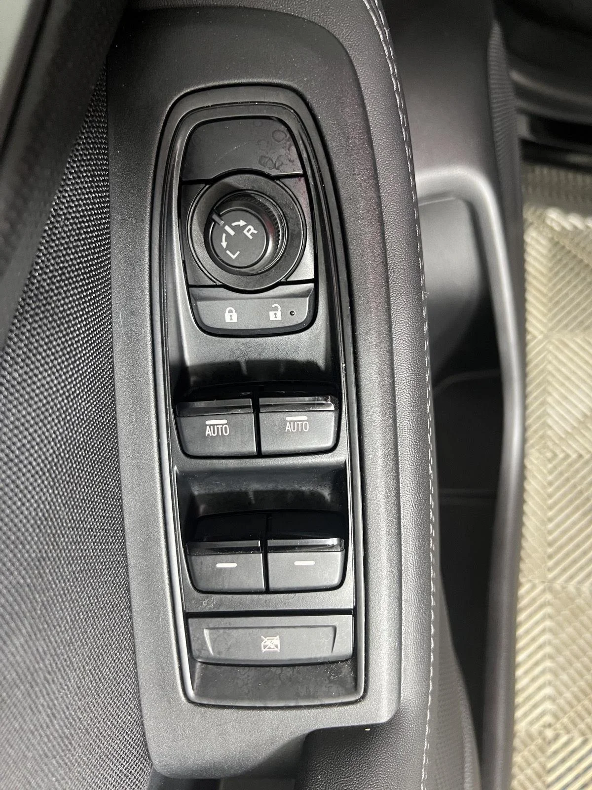 Used 2024 Crystal Black Silica Subaru Premium image 18