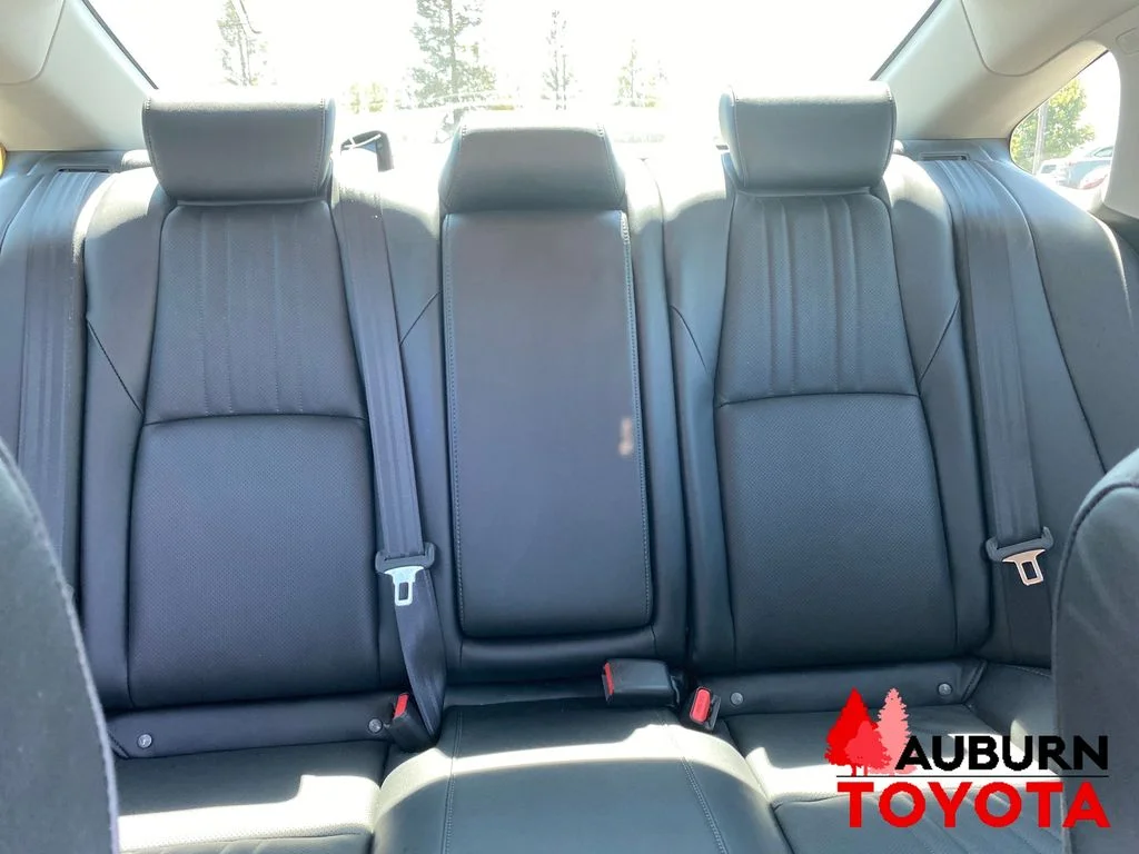 Used 2022  Honda Touring image 22