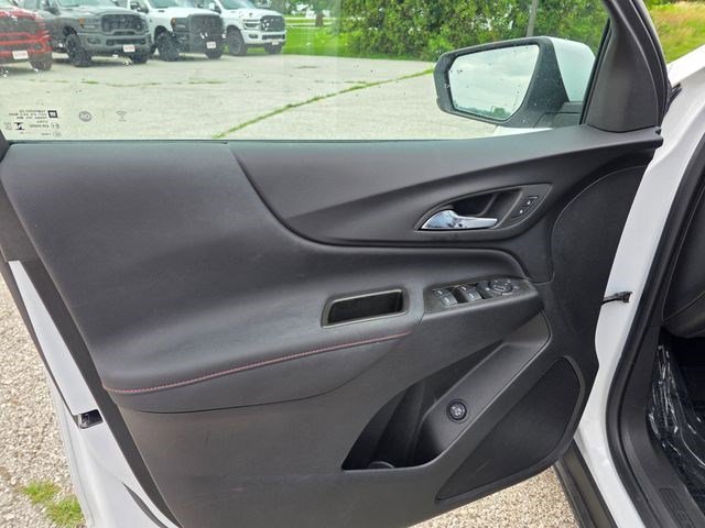 Used 2023 Summit White Chevrolet RS image 20