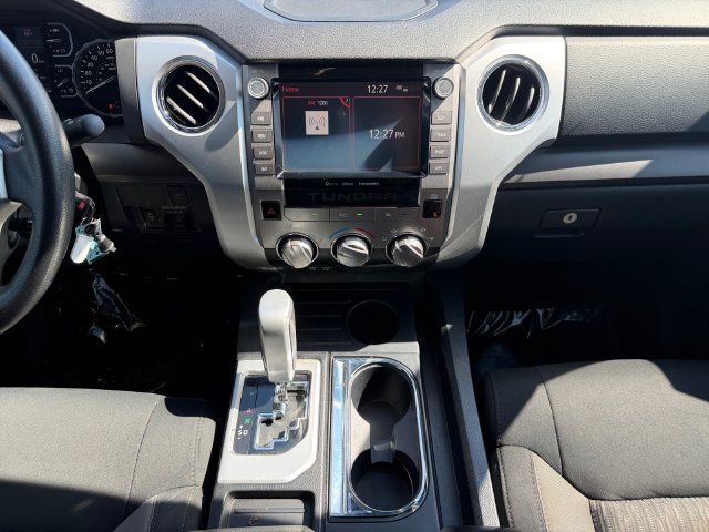 Used 2020  Toyota SR5 image 15