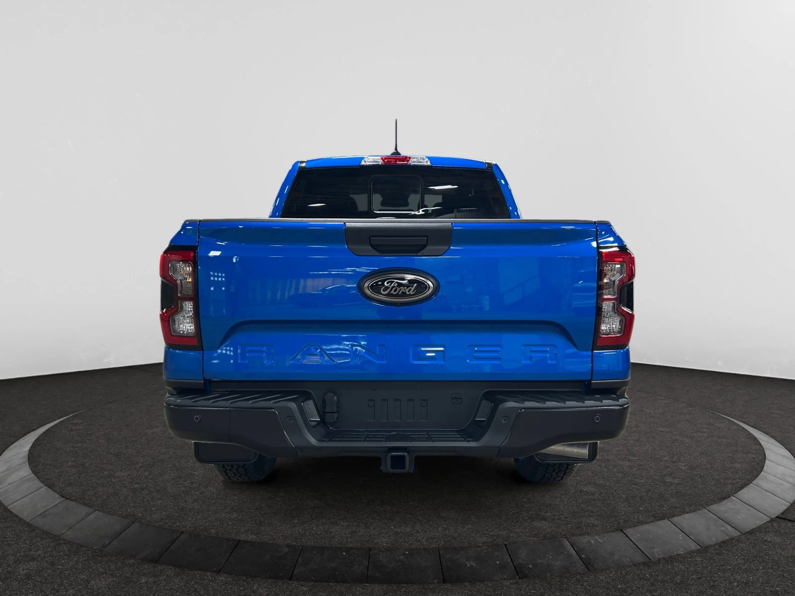New 2026 Velocity Blue Metallic Ford Lariat image 4