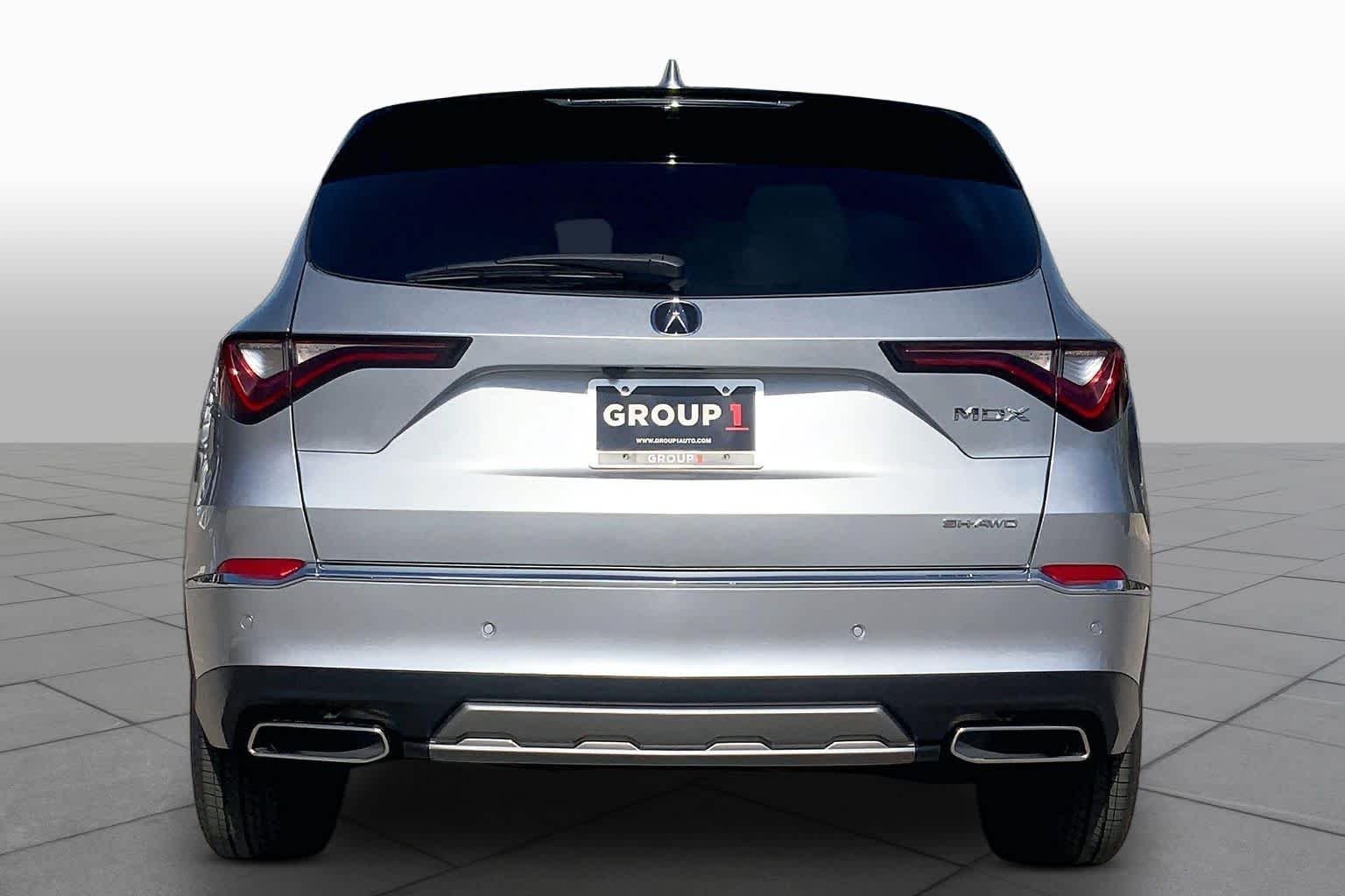 Used 2026 Solar Silver Metallic Acura w/Technology Package image 5