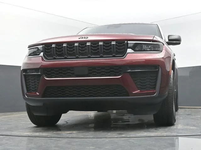 New 2026 Velvet Red Pearlcoat Jeep Altitude image 43