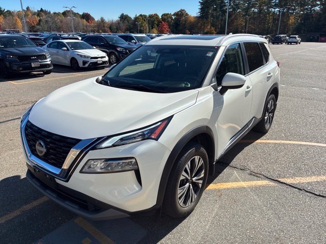 Used 2023 Pearl White Tricoat Nissan SV image 7
