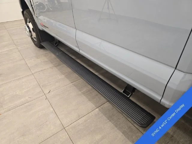 New 2027 Glacier Gray Metallic Tri-Coat Ford F-350® Lariat® image 25