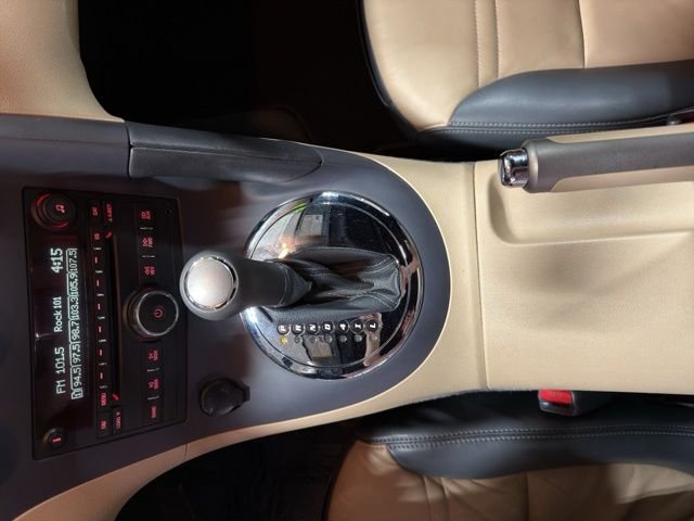 Used 2007 Red Pontiac Base image 28