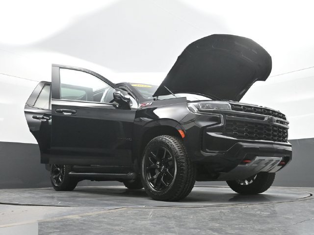 Used 2022 Black Chevrolet Z71 image 32