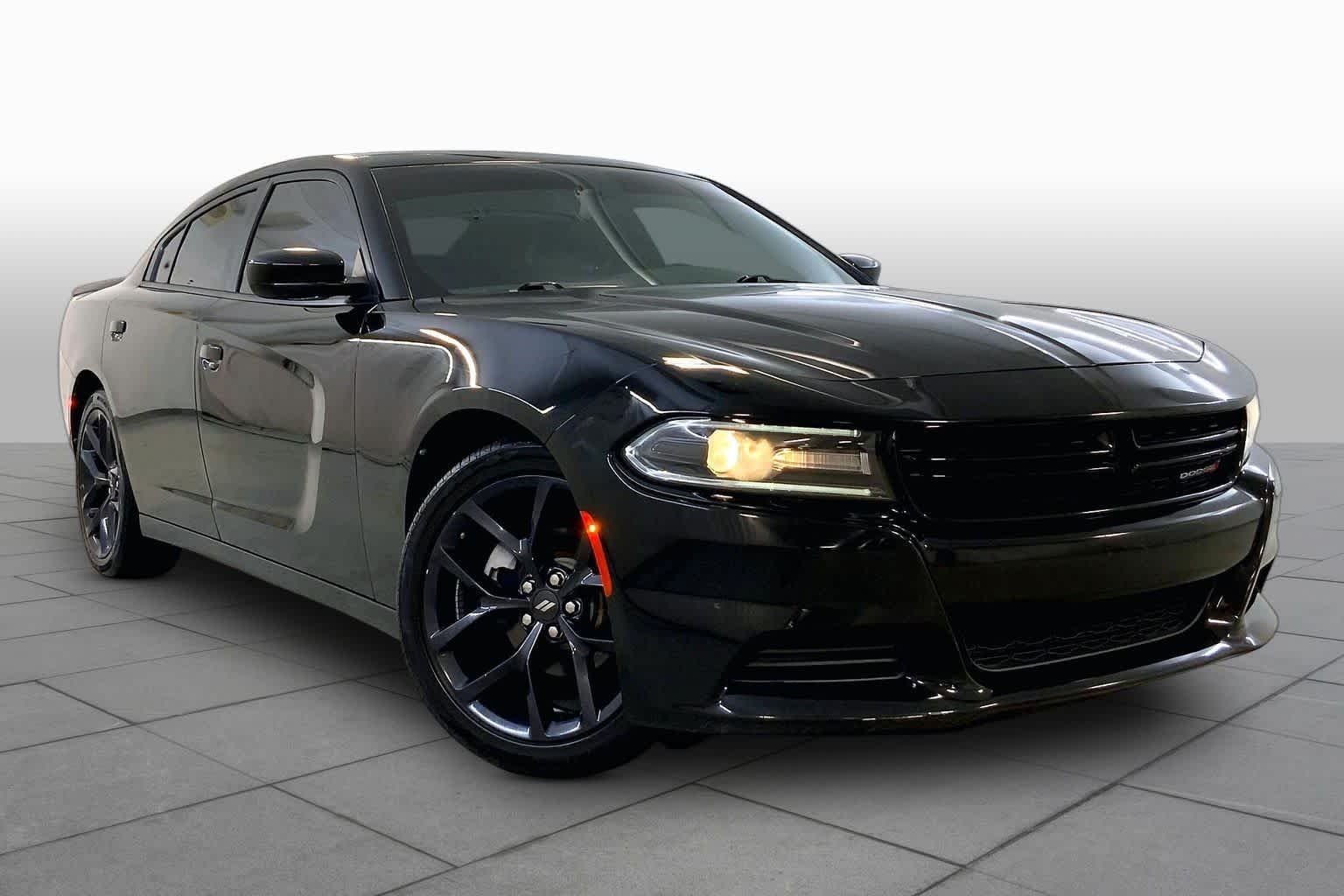 Used 2020 Dodge Charger SXT with VIN 2C3CDXBG2LH192773 for sale in Kansas City