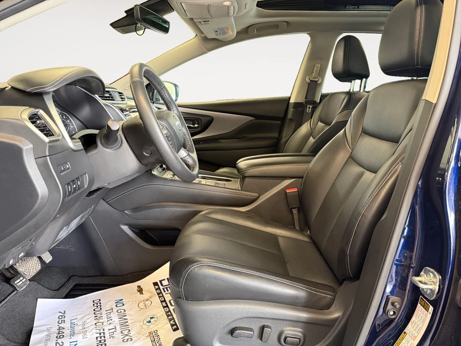 Used 2024  Nissan SL image 10