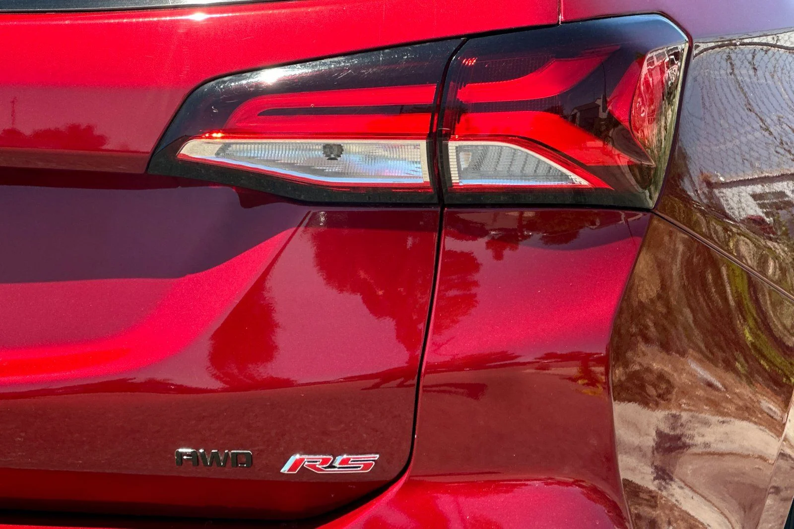 Used 2023 Red Chevrolet RS image 27