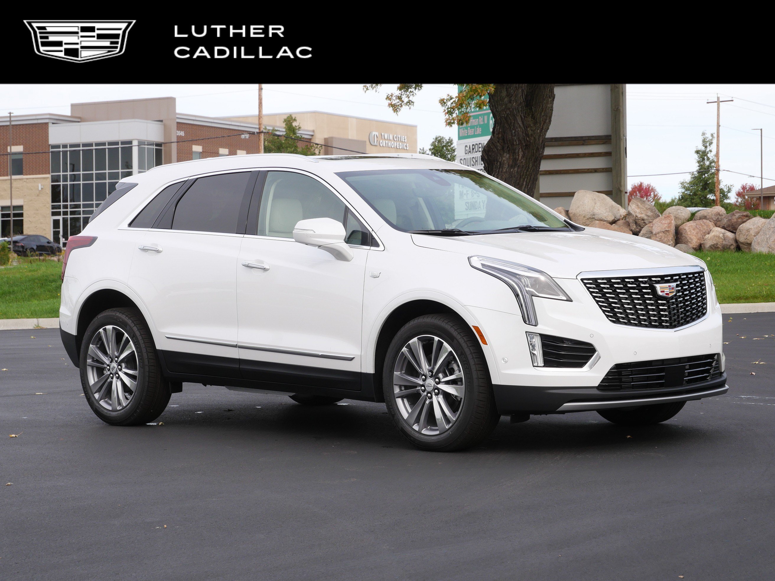 2026 Cadillac XT5 Premium Luxury - Photo 1