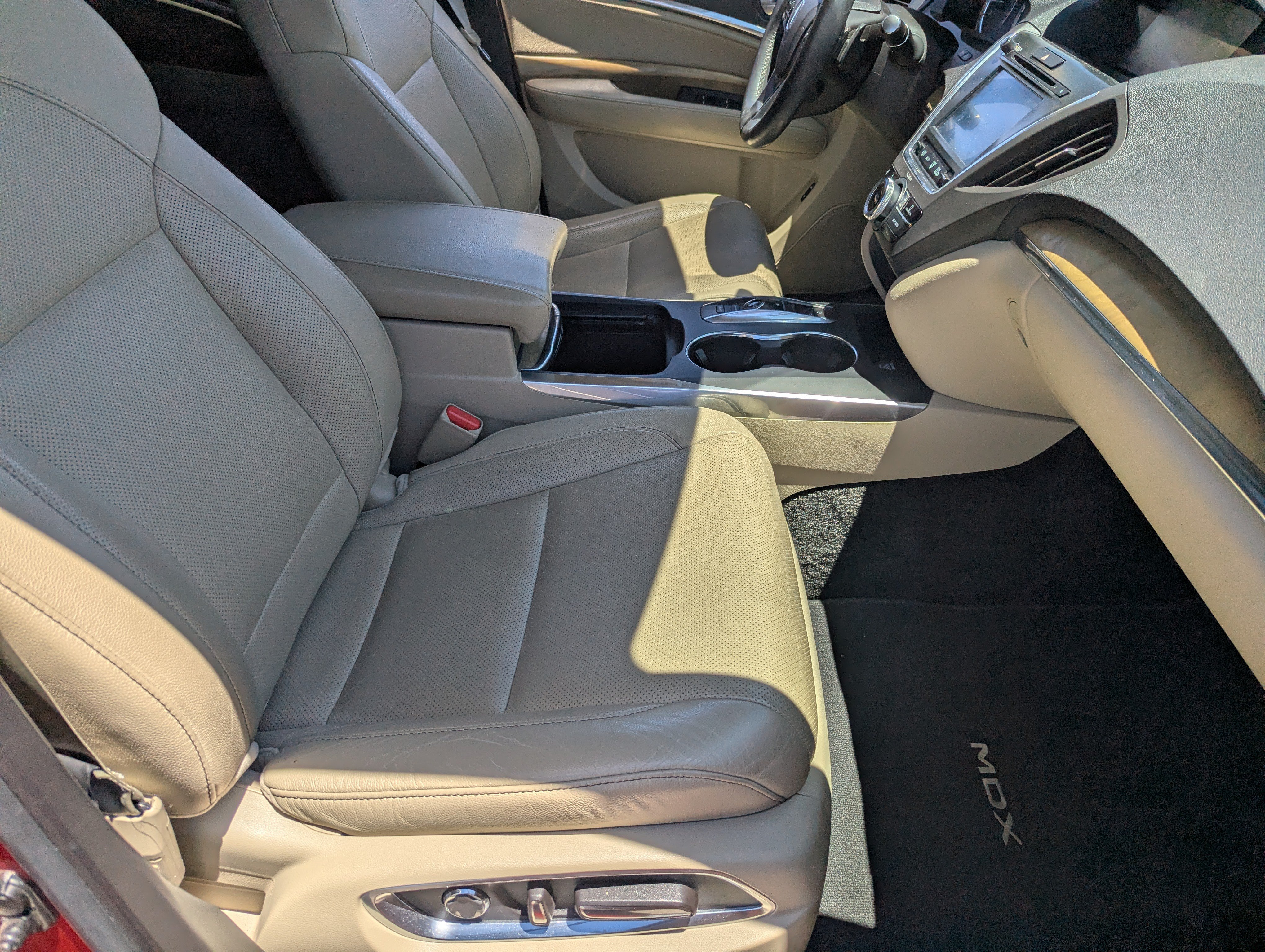 Used 2019 Performance Red Pearl Acura w/Technology Pkg image 11