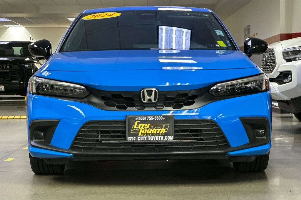 Used 2024  Honda Sport image 9