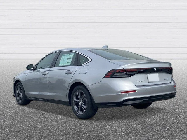 New 2026 Silver Honda EX-L image 3