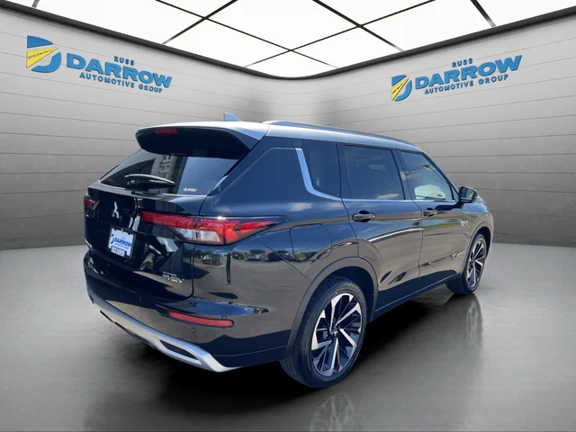 Used 2025 Black Mitsubishi SEL Platinum Edition image 5