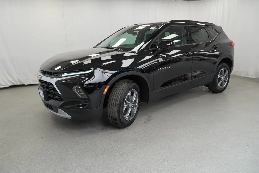 New 2026 Black Chevrolet 2LT image 3
