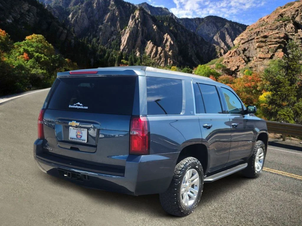 Used 2020 Gray Chevrolet LT image 3