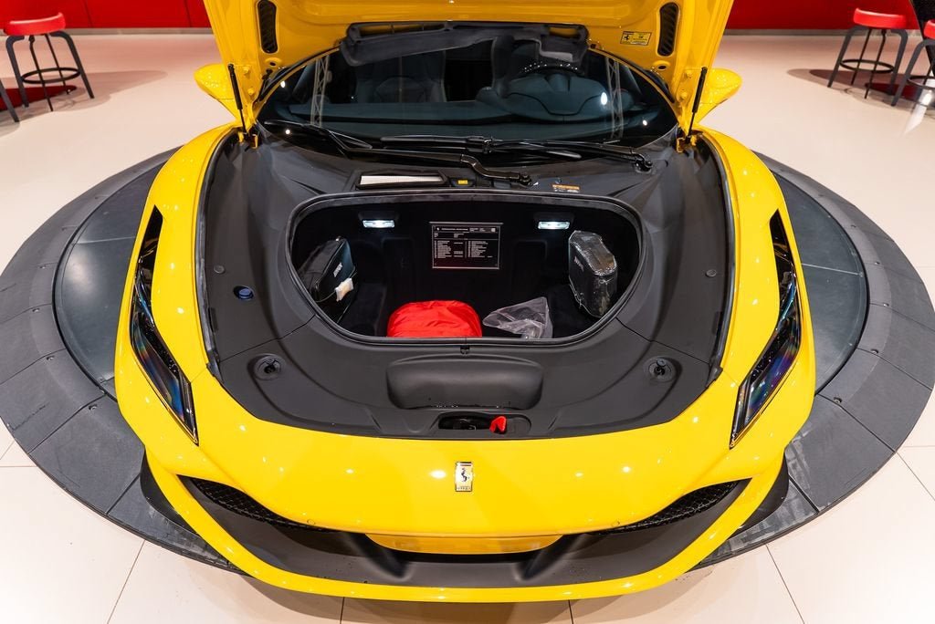 Used 2021 Giallo Modena Ferrari Base image 17