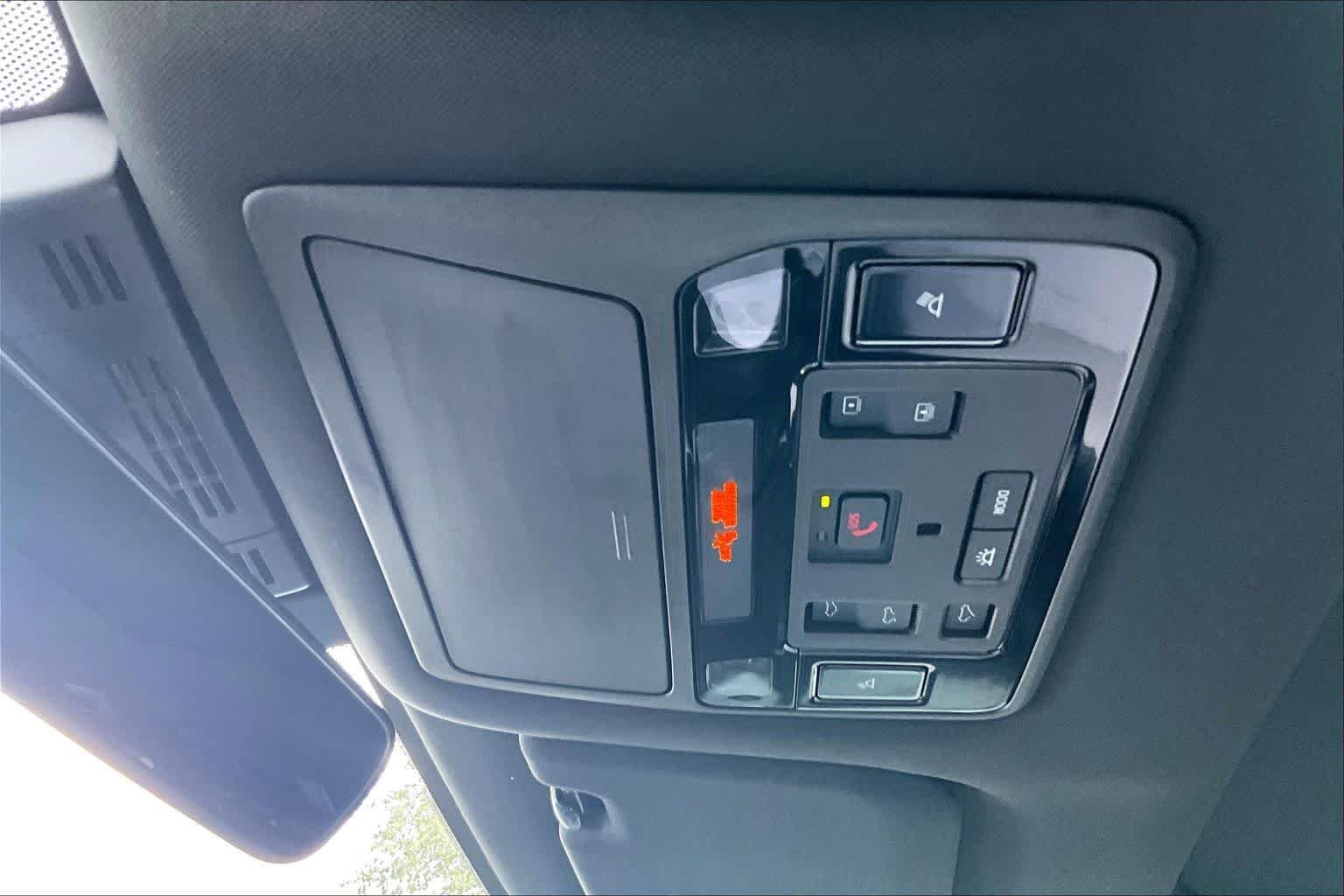 Certified Used 2025 WIND CHILL PEARL Lexus F SPORT Handling image 32