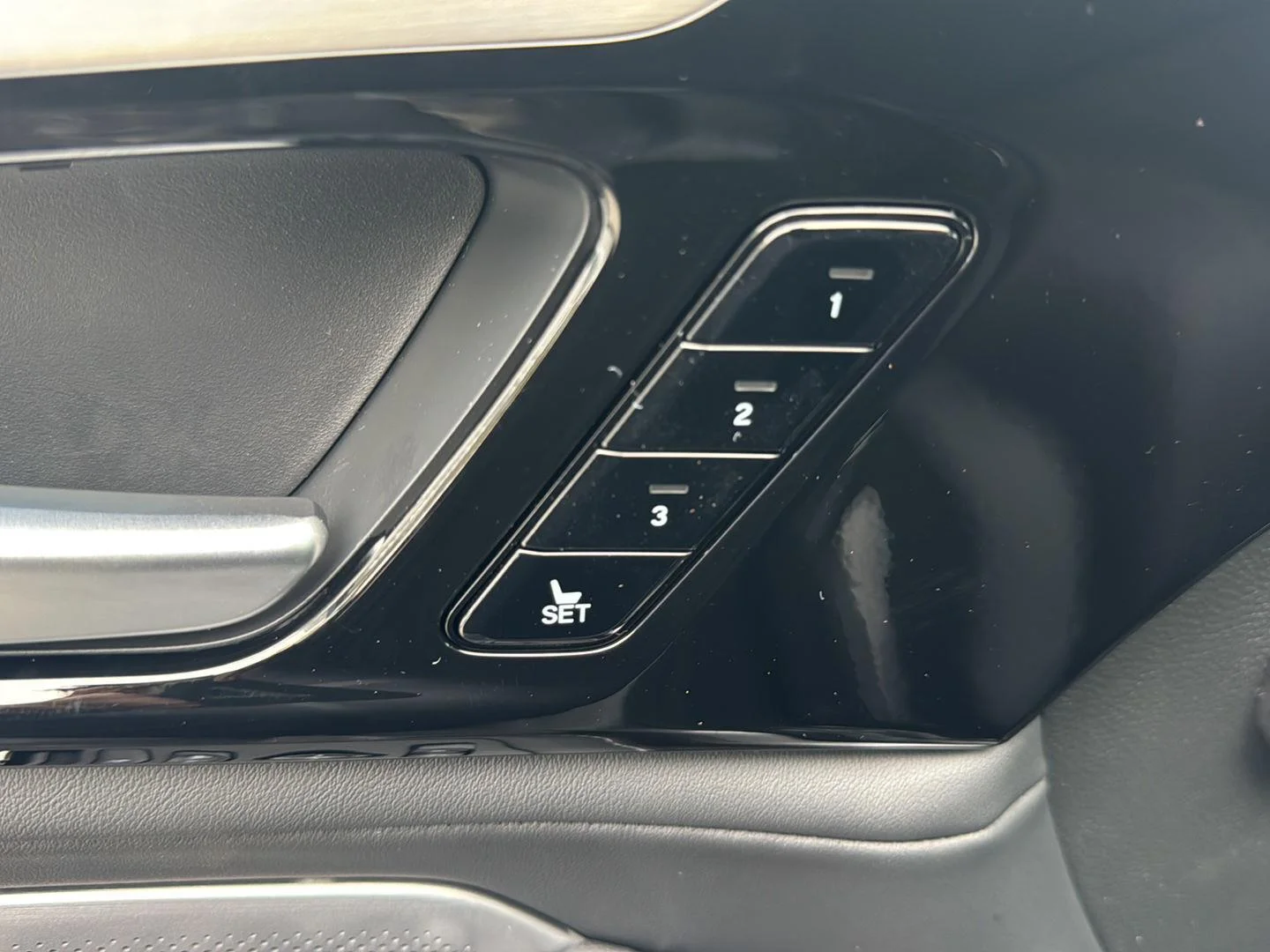 New 2026 Liquid Carbon Metallic Acura SH-AWD w/Tech image 30