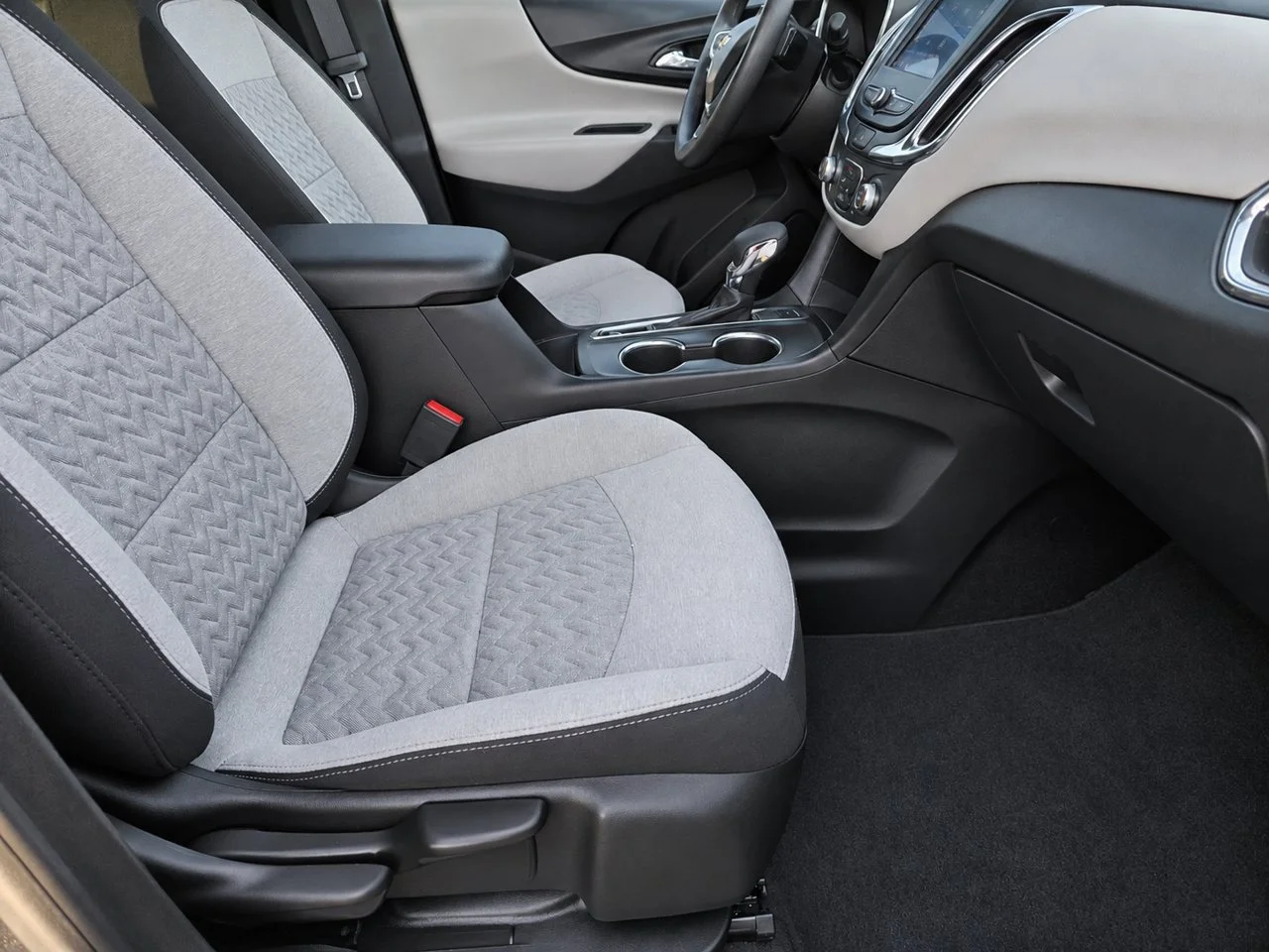 Used 2022 Iron Gray Chevrolet LT w/1LT image 29
