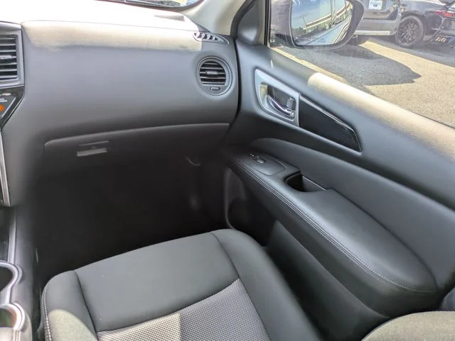 Certified Used 2020 Gun Metallic Nissan S image 17