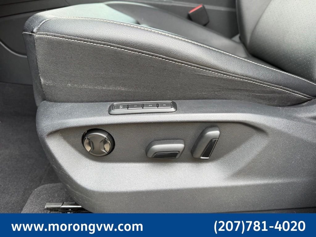 Used 2020 Gray Volkswagen 3.6L V6 SEL image 25