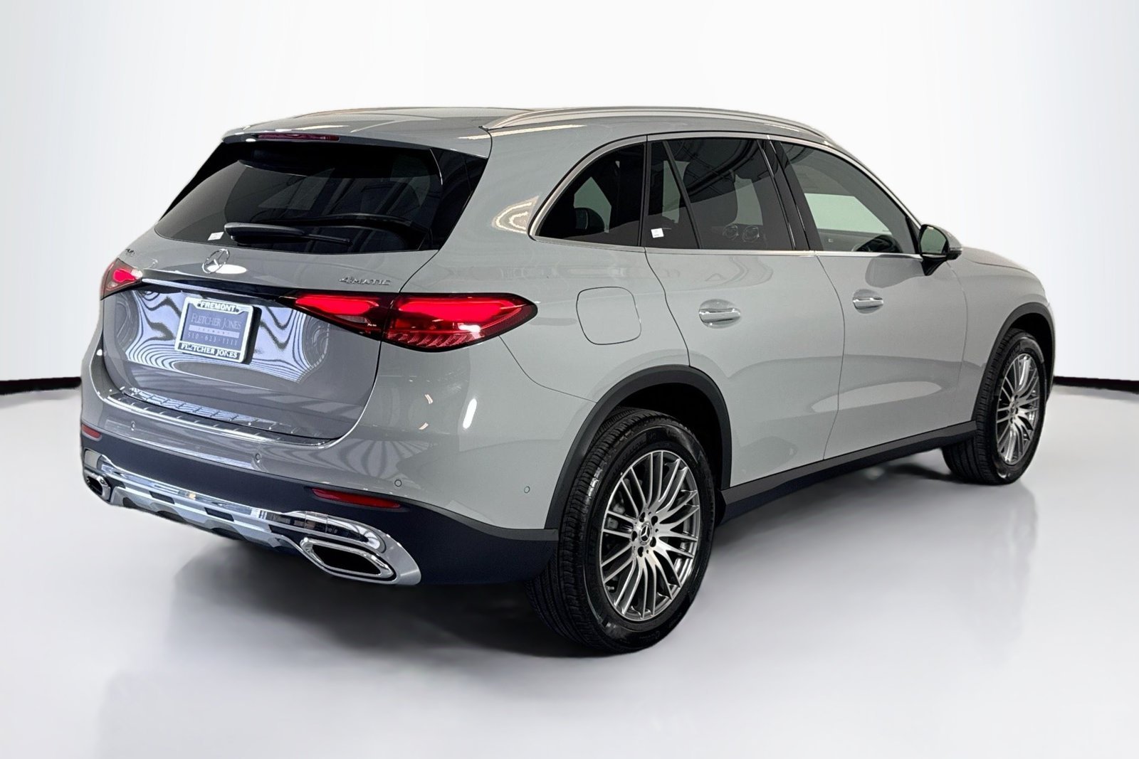 New 2026 MANUFAKTUR Alpine Grey Mercedes-Benz GLC 300 image 5