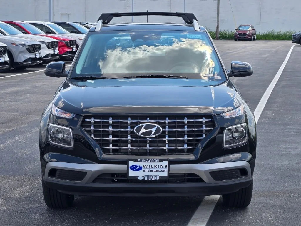 New 2026 Onyx Black Hyundai SEL image 2