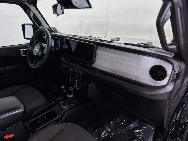 Used 2024 Black Jeep Sport S image 27