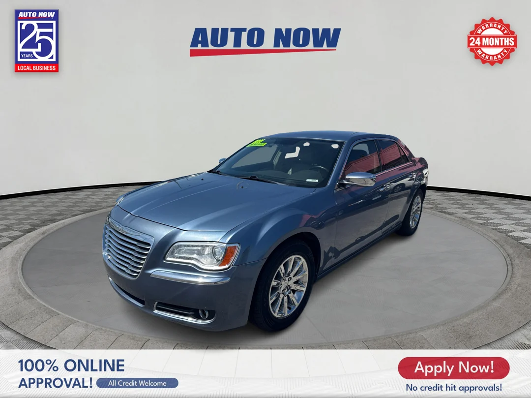 2011 Chrysler 300 Limited's photo