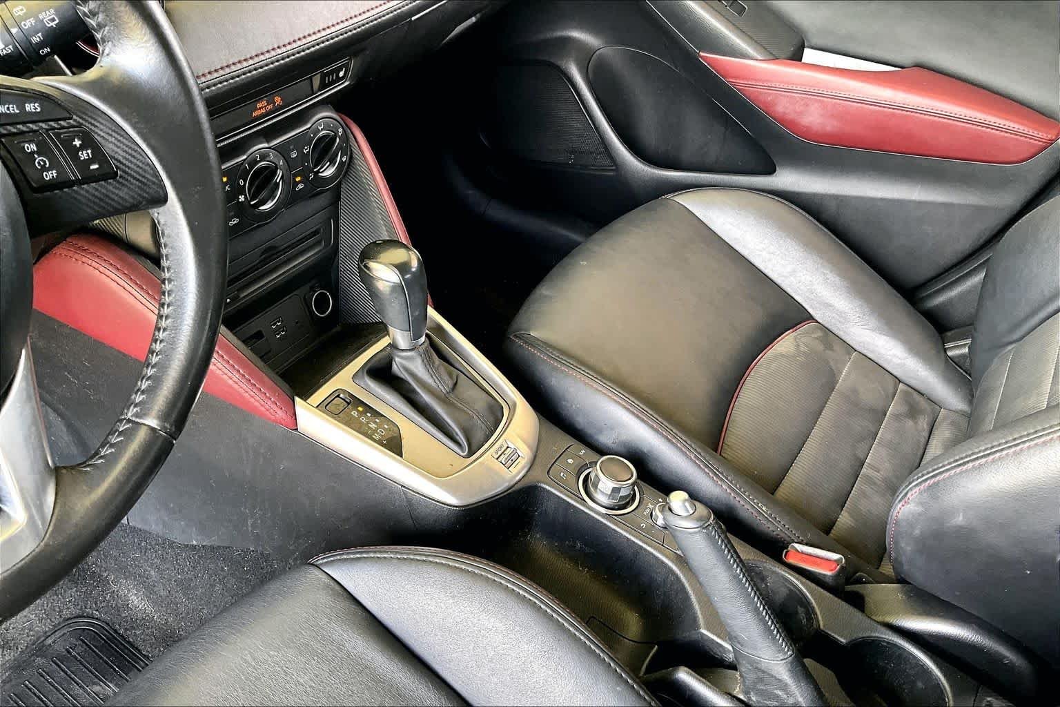 Used 2016 Ceramic Silver Metallic Mazda Touring image 15