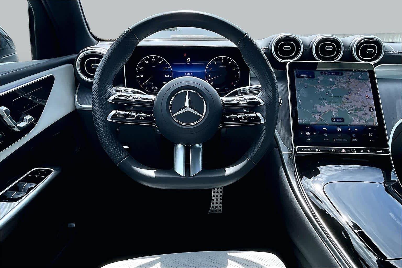 Used 2026 Polar White Mercedes-Benz GLC 300 image 6