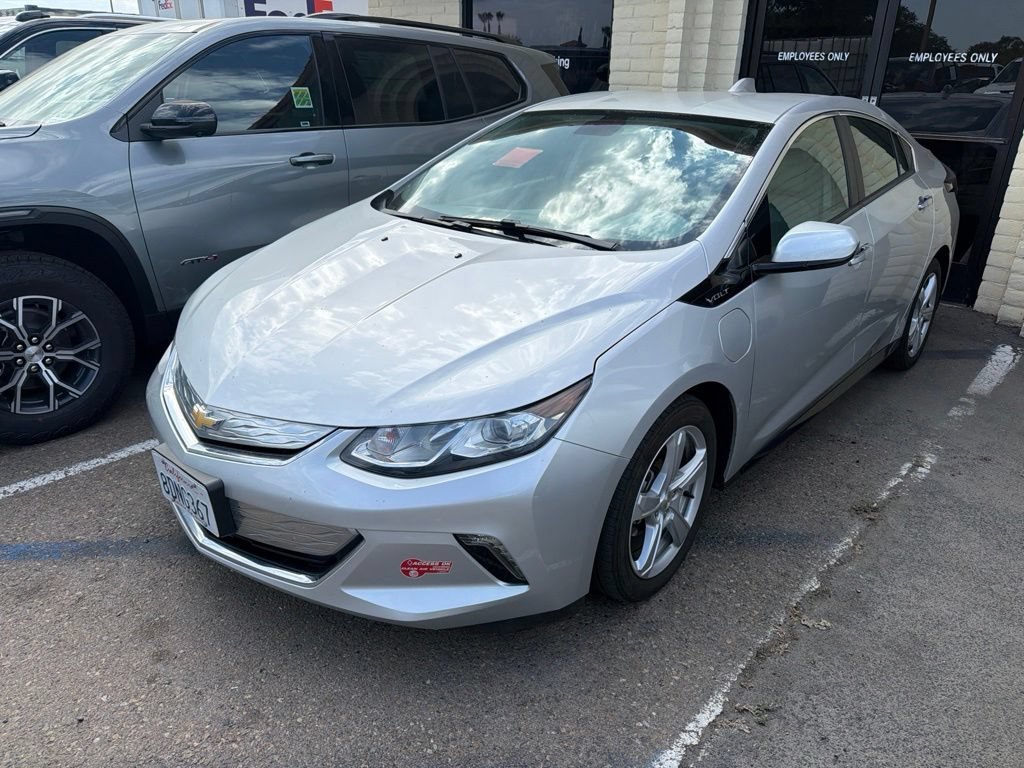 2018 Chevrolet Volt LT's photo