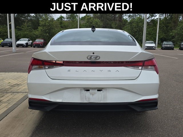 Certified Used 2022 Gray Hyundai SEL image 4